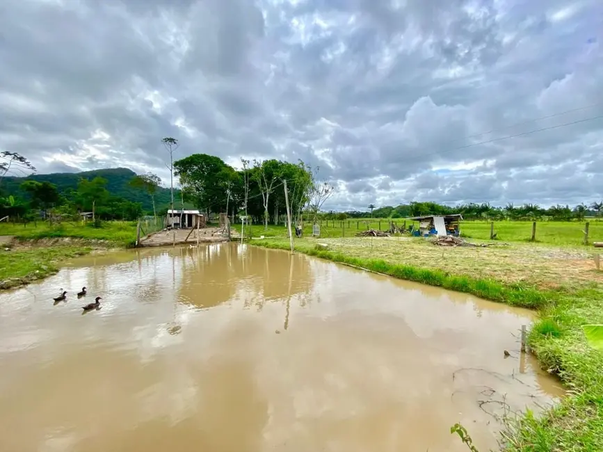 Foto 3 de Chácara à venda, 2521m2 em Escalvados, Navegantes - SC