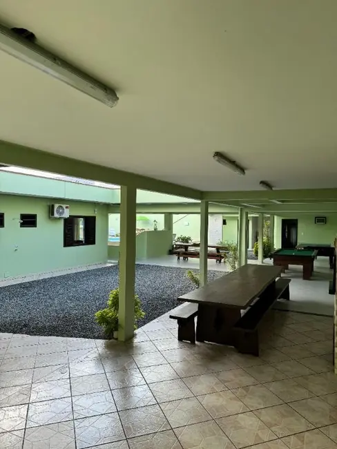 Foto 8 de Casa com 6 quartos à venda, 598m2 em Meia Praia, Navegantes - SC