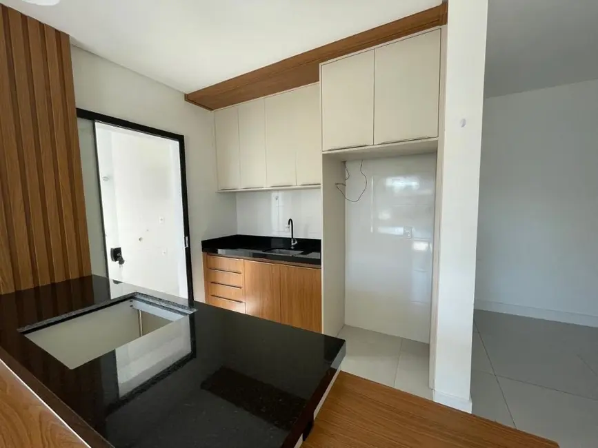 Foto 1 de Apartamento com 2 quartos à venda, 79m2 em Meia Praia, Navegantes - SC