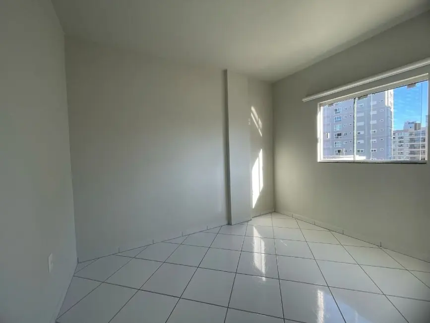 Foto 7 de Apartamento com 3 quartos à venda, 110m2 em Gravatá, Navegantes - SC