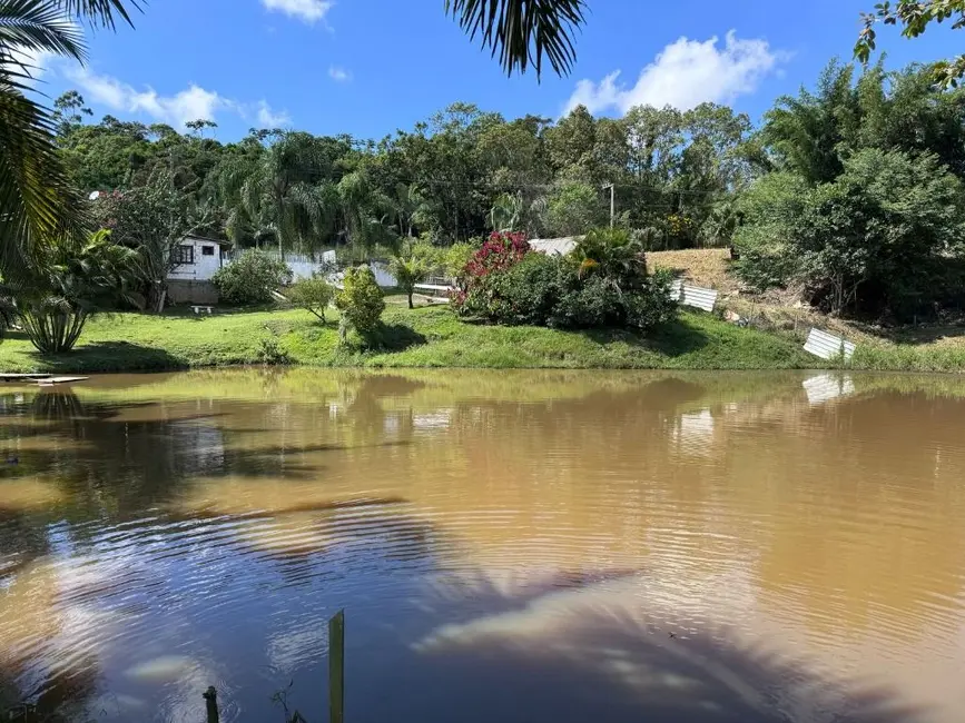 Foto 3 de Sítio / Rancho com 3 quartos à venda, 8m2 em Balneario Picarras - SC