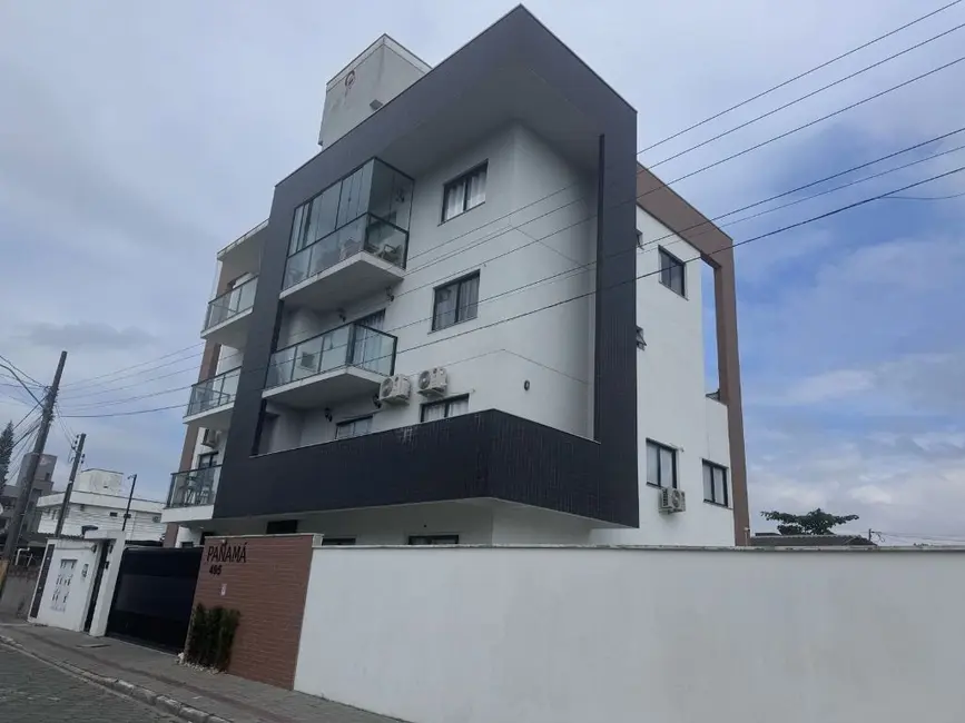 Foto 3 de Apartamento com 2 quartos à venda, 67m2 em Centro, Navegantes - SC