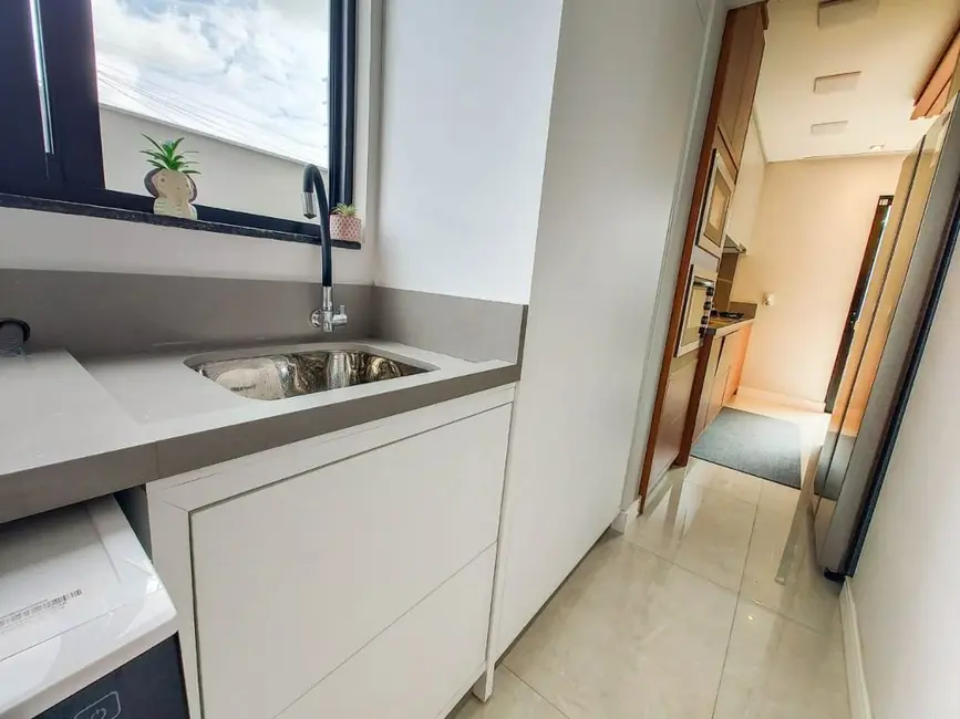 Foto 2 de Casa com 3 quartos à venda, 147m2 em Centro, Navegantes - SC
