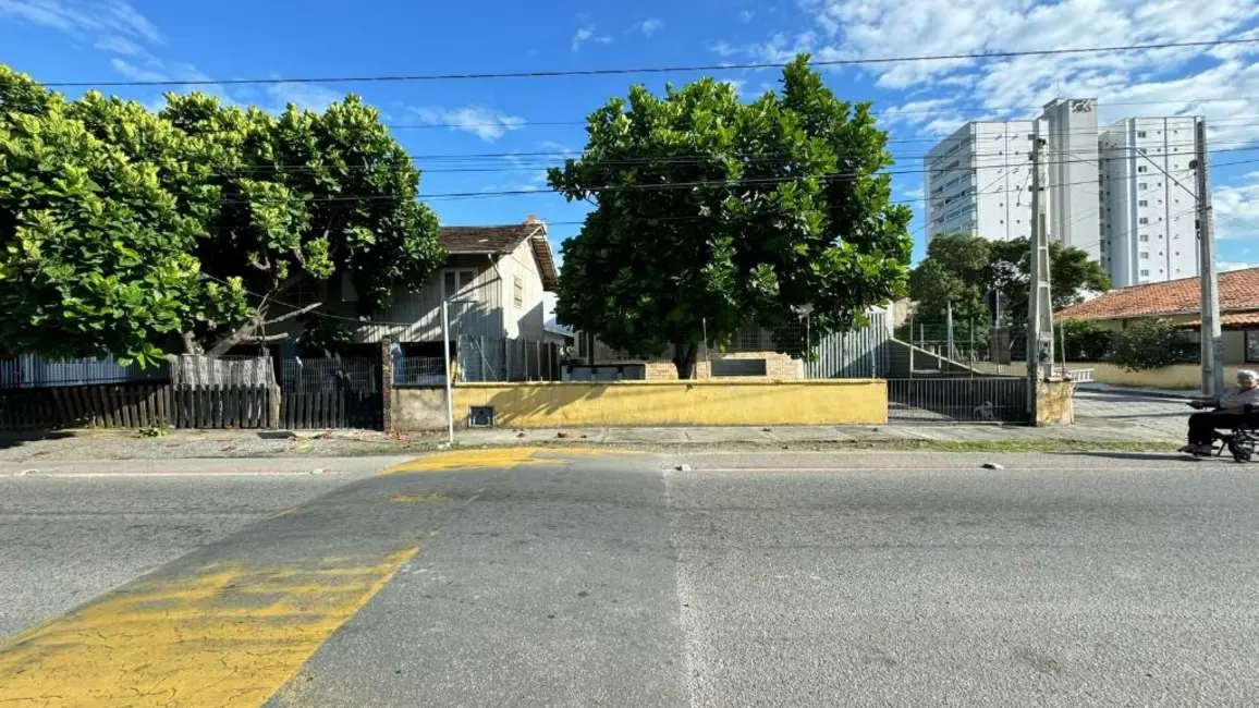 Foto 1 de Terreno / Lote à venda, 264m2 em Gravatá, Navegantes - SC