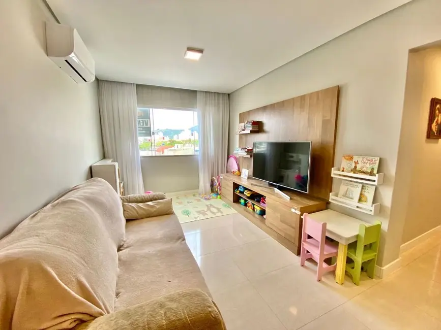 Foto 2 de Apartamento com 2 quartos à venda, 61m2 em São João, Itajai - SC