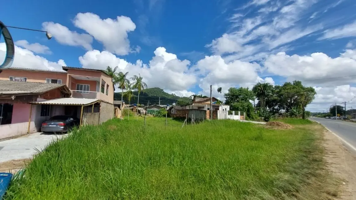 Foto 1 de Terreno / Lote à venda, 532m2 em Navegantes - SC