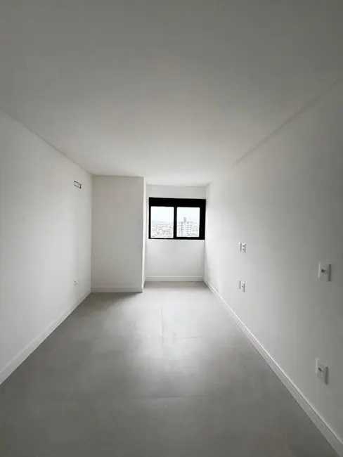 Foto 6 de Apartamento com 2 quartos à venda, 74m2 em Centro, Navegantes - SC