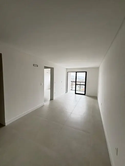 Foto 9 de Apartamento com 2 quartos à venda, 74m2 em Centro, Navegantes - SC