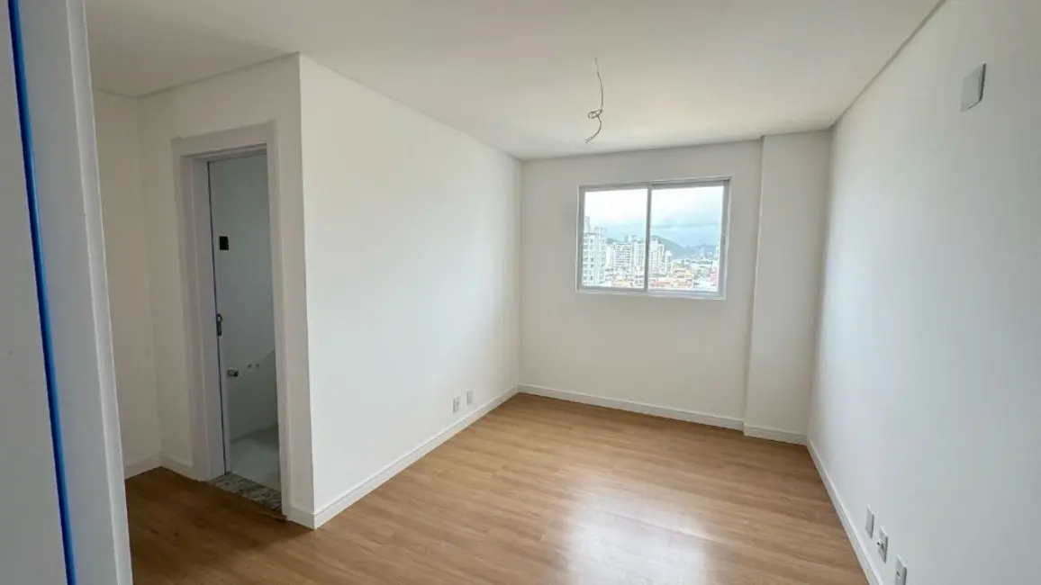 Foto 5 de Apartamento com 3 quartos à venda, 112m2 em Centro, Navegantes - SC