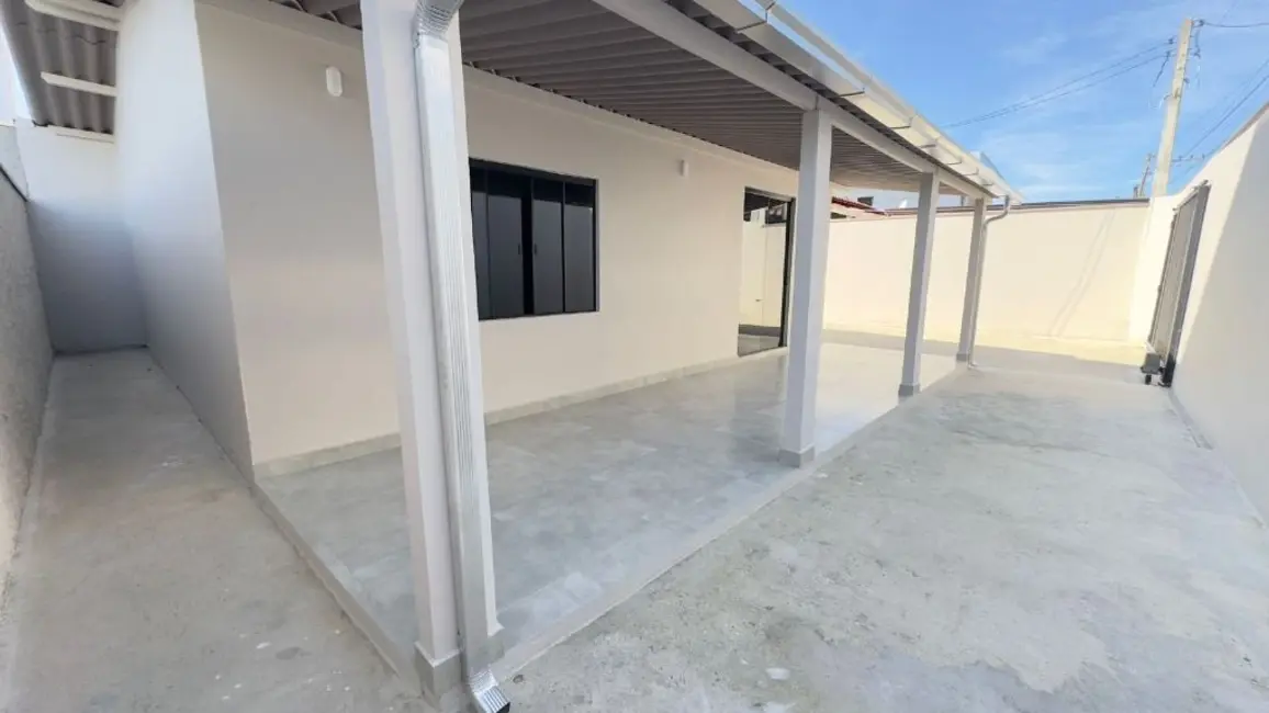 Foto 1 de Casa com 4 quartos à venda, 336m2 em Centro, Navegantes - SC