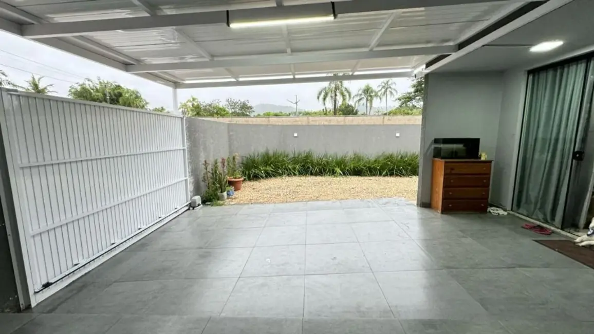 Foto 2 de Casa com 2 quartos à venda, 195m2 em Gravatá, Navegantes - SC