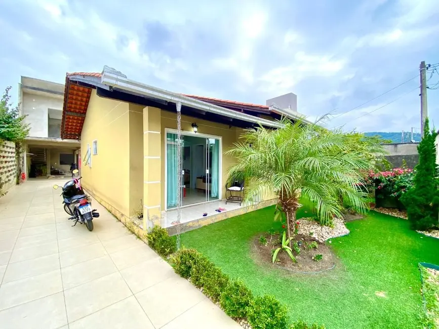 Foto 2 de Casa com 3 quartos à venda, 384m2 em Gravatá, Navegantes - SC