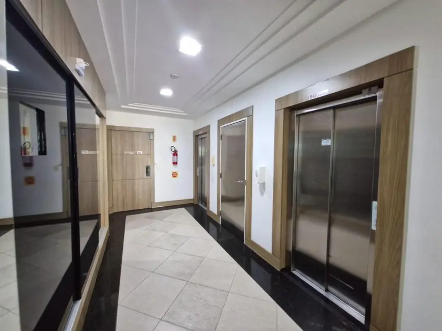 Foto 6 de Apartamento com 3 quartos à venda, 147m2 em Centro, Navegantes - SC