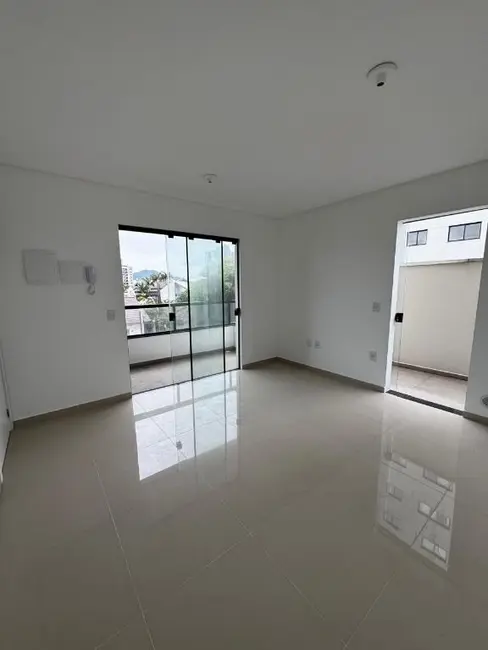 Apartamento com 2 quartos à venda, 72m2 em Centro, Navegantes - SC - imagem 3 Foto 3 de Apartamento com 2 quartos à venda, 72m2 em Centro, Navegantes - SC