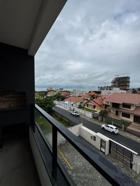 Foto 2 de Apartamento com 2 quartos à venda, 62m2 em Centro, Navegantes - SC