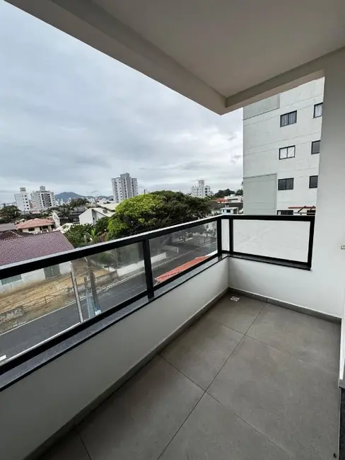 Foto 3 de Apartamento com 2 quartos à venda, 62m2 em Centro, Navegantes - SC
