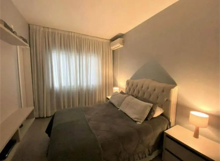Foto 2 de Apartamento com 2 quartos à venda, 68m2 em Centro, Navegantes - SC