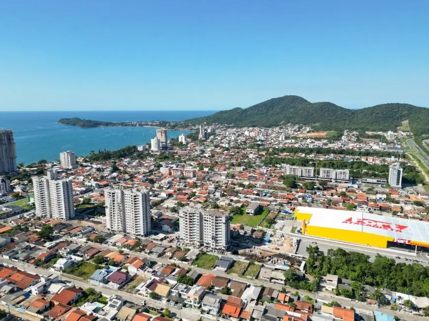Foto 2 de Apartamento com 2 quartos à venda, 71m2 em Penha - SC