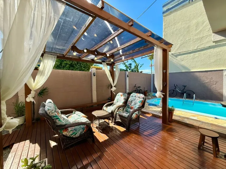 Foto 4 de Casa com 3 quartos à venda, 300m2 em Centro, Navegantes - SC