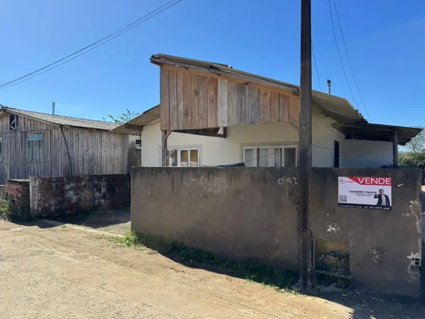Casa com 4 quartos à venda, 300m2 em Escalvados, Navegantes - SC - imagem 4 Foto 4 de Casa com 4 quartos à venda, 300m2 em Escalvados, Navegantes - SC