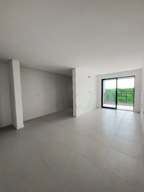 Foto 2 de Apartamento com 2 quartos à venda, 75m2 em Meia Praia, Navegantes - SC