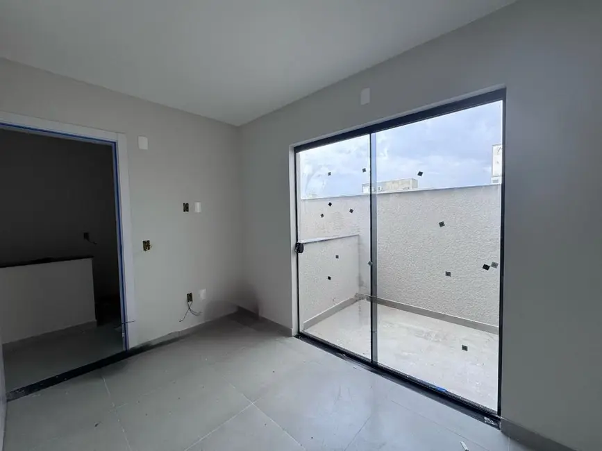 Casa com 2 quartos à venda, 90m2 em Centro, Navegantes - SC - imagem 3 Foto 3 de Casa com 2 quartos à venda, 90m2 em Centro, Navegantes - SC