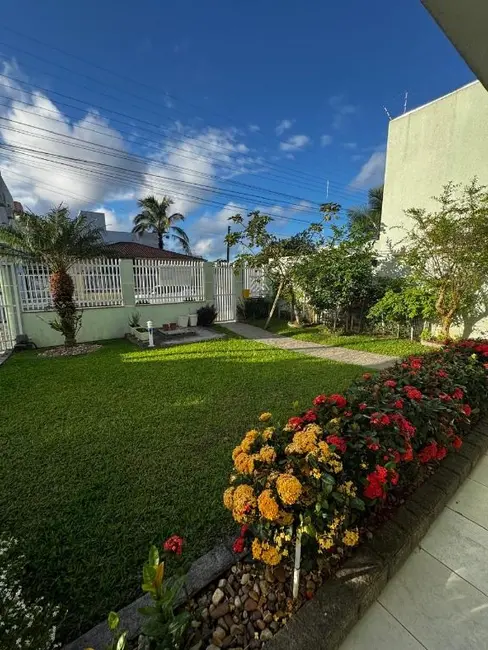 Foto 4 de Casa com 4 quartos à venda, 377m2 em Gravatá, Navegantes - SC