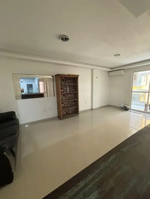 Foto 2 de Apartamento com 2 quartos à venda, 109m2 em Centro, Navegantes - SC