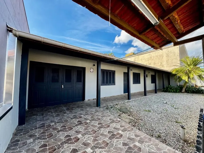 Foto 1 de Casa com 3 quartos à venda, 300m2 em Gravatá, Navegantes - SC