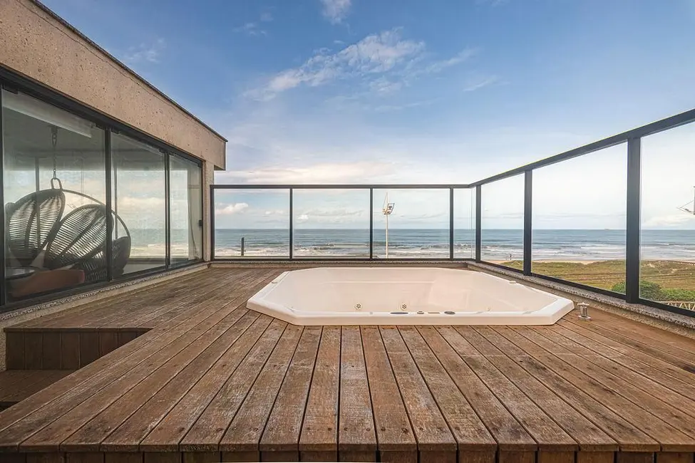 Foto 1 de Apartamento com 4 quartos à venda, 343m2 em Centro, Navegantes - SC