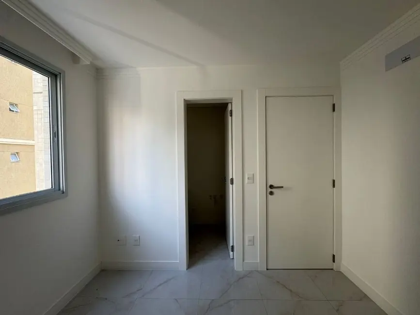 Foto 5 de Apartamento com 2 quartos à venda, 70m2 em Itapema - SC