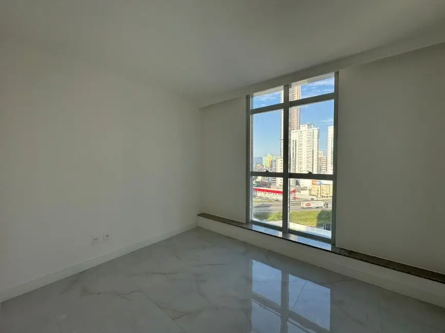 Foto 8 de Apartamento com 2 quartos à venda, 70m2 em Itapema - SC