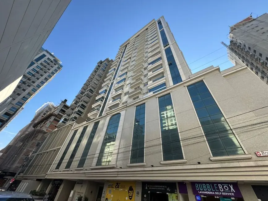 Foto 1 de Apartamento com 2 quartos à venda, 70m2 em Itapema - SC