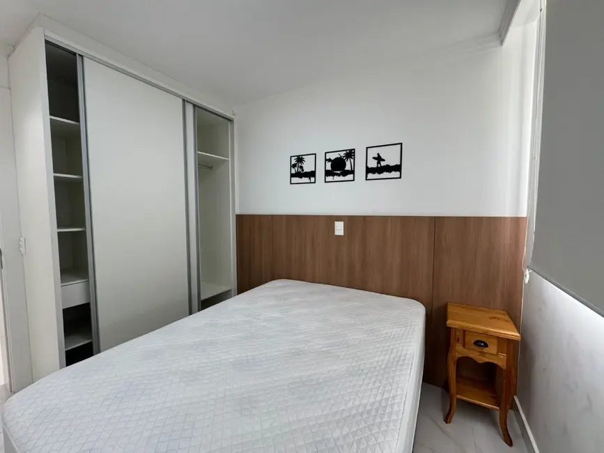 Foto 6 de Apartamento com 2 quartos à venda, 70m2 em Itapema - SC
