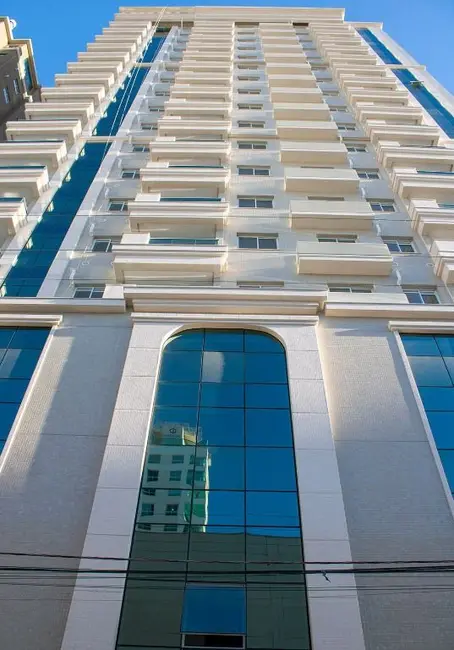Foto 1 de Apartamento com 2 quartos à venda, 70m2 em Itapema - SC