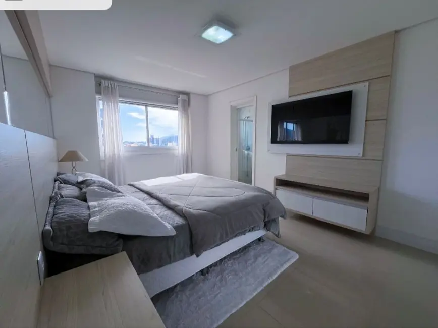 Foto 8 de Apartamento com 3 quartos à venda, 157m2 em Gravatá, Navegantes - SC