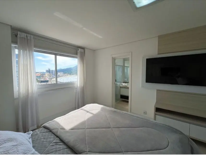 Foto 7 de Apartamento com 3 quartos à venda, 157m2 em Gravatá, Navegantes - SC