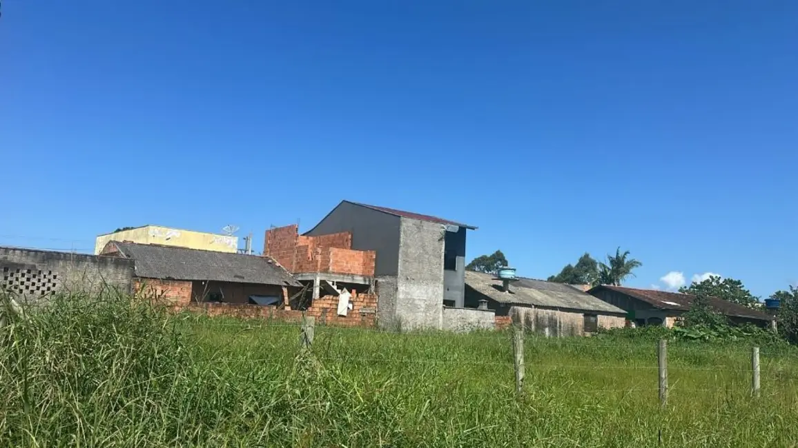 Foto 1 de Terreno / Lote à venda, 386m2 em Balneario Picarras - SC