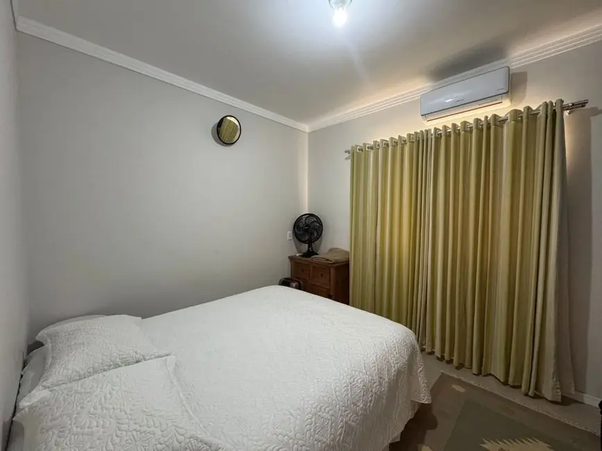 Foto 3 de Apartamento com 3 quartos à venda, 95m2 em Gravatá, Navegantes - SC