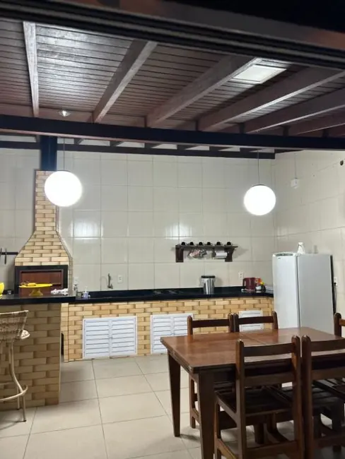 Foto 1 de Casa com 3 quartos à venda, 300m2 em Laguna - SC