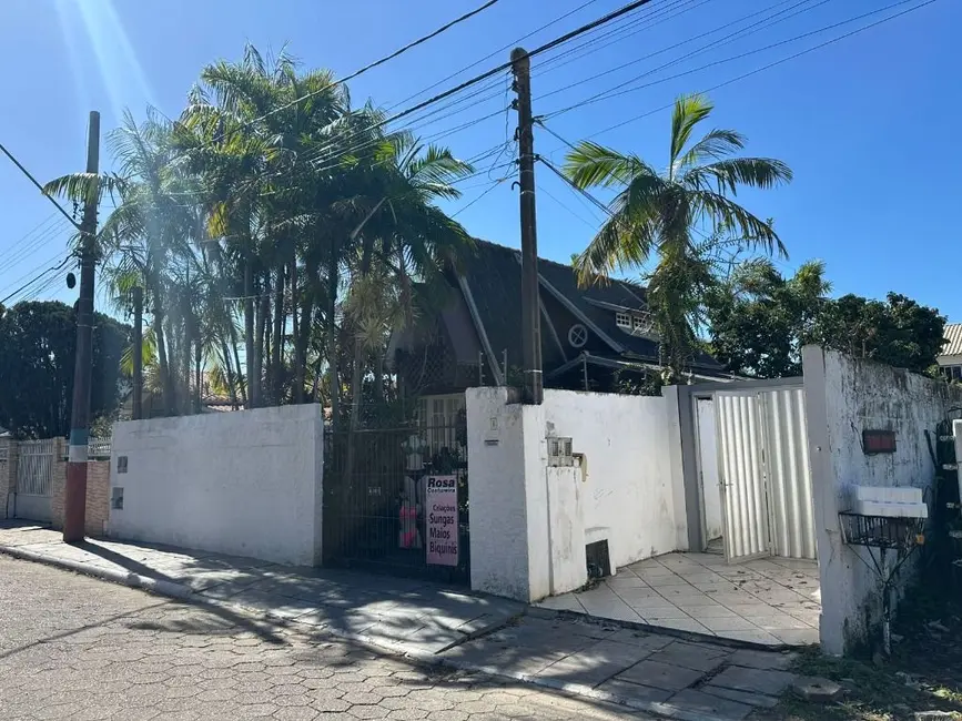 Foto 2 de Casa com 5 quartos à venda, 522m2 em Centro, Navegantes - SC
