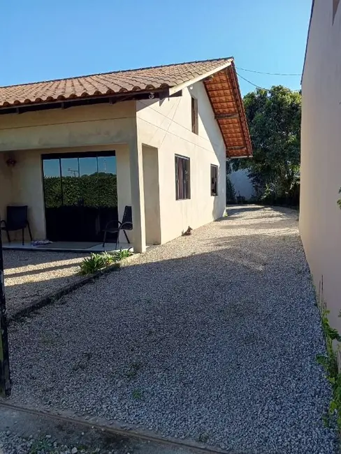 Casa com 4 quartos à venda, 386m2 em Centro, Ilhota - SC - imagem 3 Foto 3 de Casa com 4 quartos à venda, 386m2 em Centro, Ilhota - SC