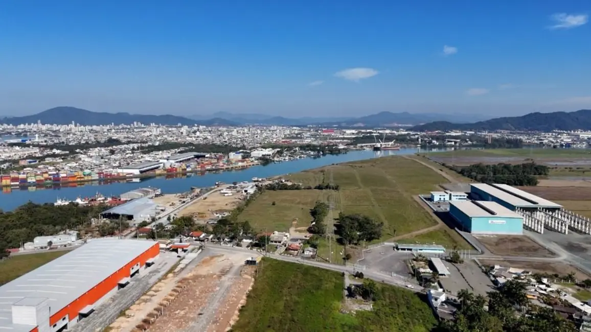 Foto 1 de Sala Comercial à venda, 170000m2 em Machados, Navegantes - SC