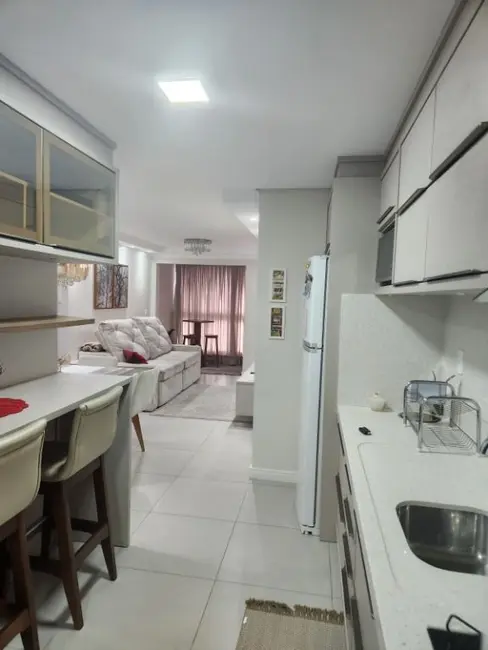 Foto 3 de Apartamento com 2 quartos à venda, 70m2 em Centro, Navegantes - SC