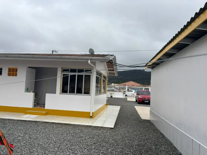 Chácara com 3 quartos à venda, 3948m2 em Penha - SC - imagem 1 Foto 1 de Chácara com 3 quartos à venda, 3948m2 em Penha - SC