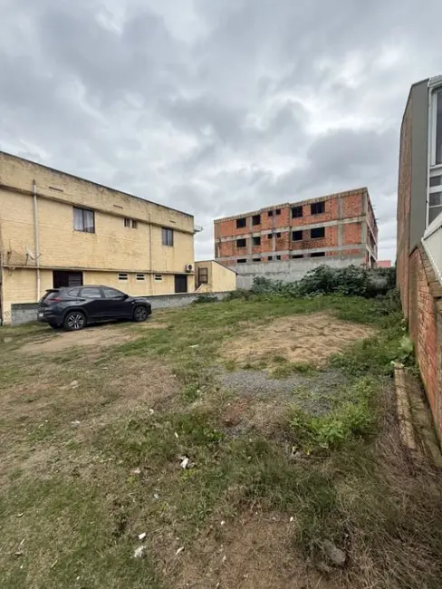 Foto 1 de Terreno / Lote à venda, 325m2 em Centro, Navegantes - SC