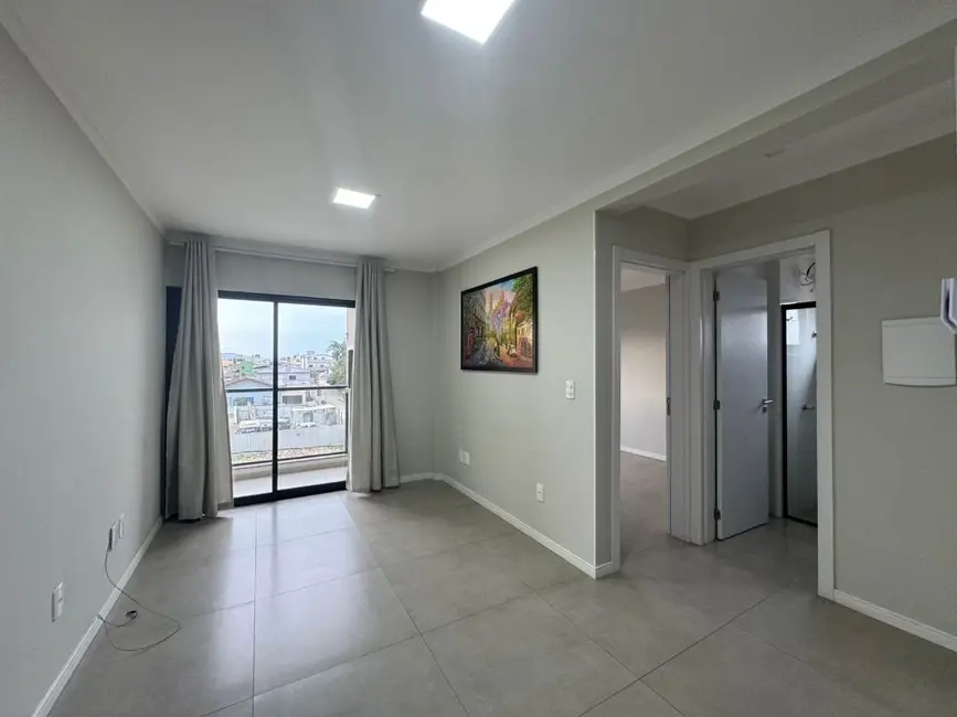 Foto 4 de Apartamento com 2 quartos à venda, 54m2 em Centro, Navegantes - SC