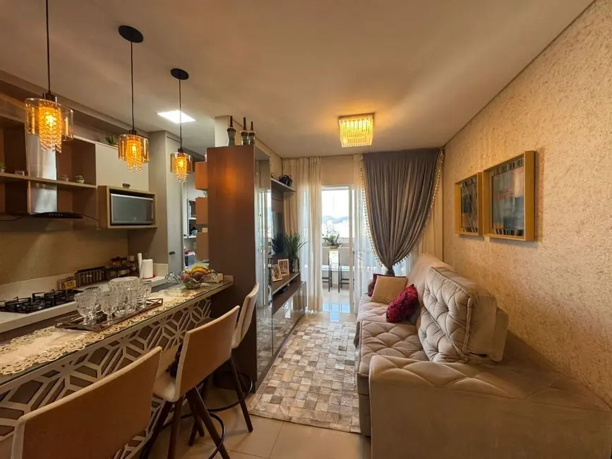 Foto 8 de Apartamento com 2 quartos à venda, 77m2 em Centro, Navegantes - SC