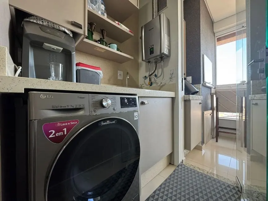 Foto 6 de Apartamento com 2 quartos à venda, 77m2 em Centro, Navegantes - SC