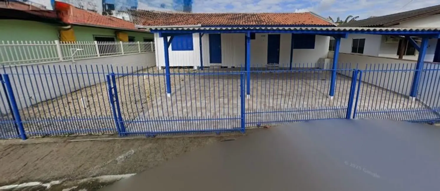Casa com 3 quartos à venda, 221m2 em Gravatá, Navegantes - SC - imagem 1 Foto 1 de Casa com 3 quartos à venda, 221m2 em Gravatá, Navegantes - SC